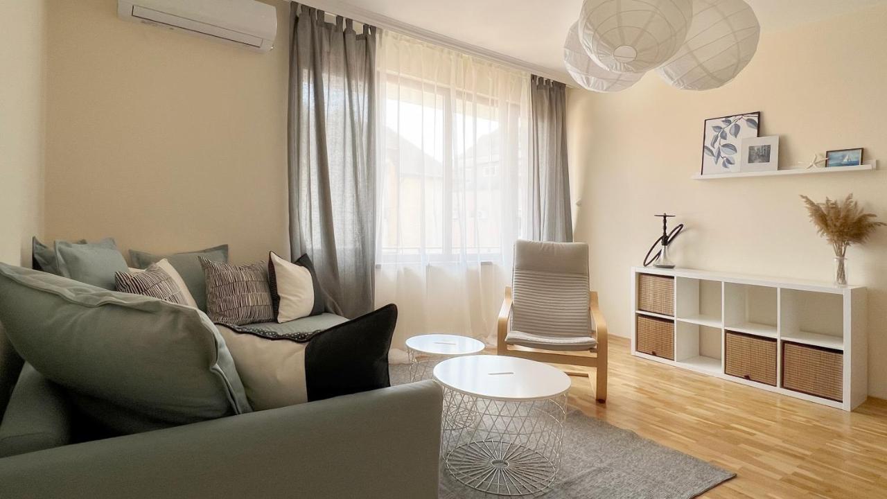 Lovely Apartment With Balcony In Pomorie Old Town By Flat Mаnаger 外观 照片