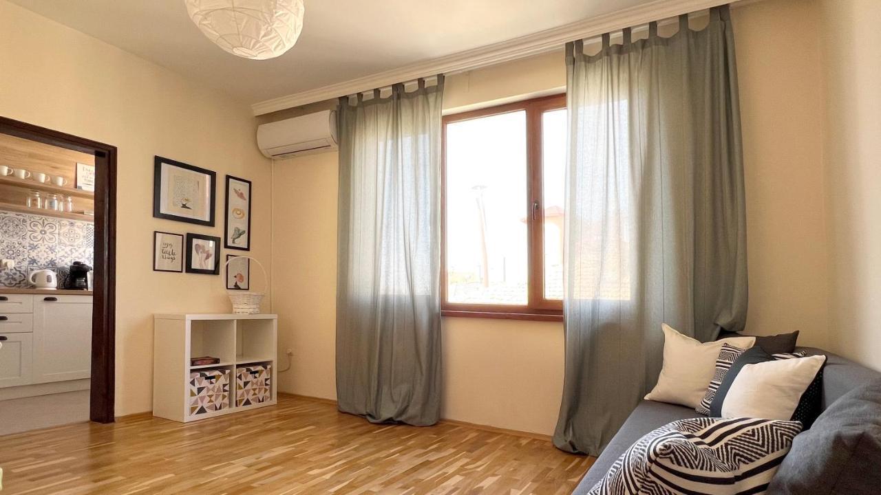 Lovely Apartment With Balcony In Pomorie Old Town By Flat Mаnаger 外观 照片